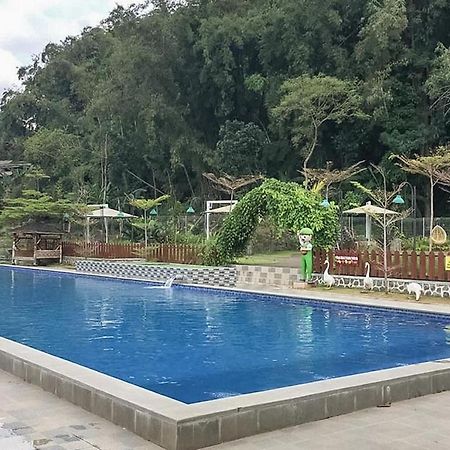 Reddoorz Near Wisata Paribendo Lawang Hotell Eksteriør bilde