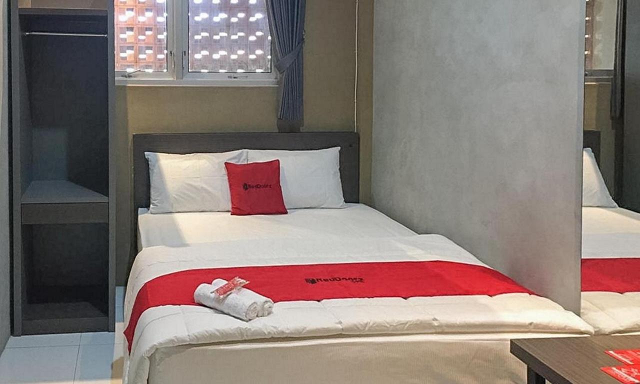 Reddoorz Near Wisata Paribendo Lawang Hotell Eksteriør bilde