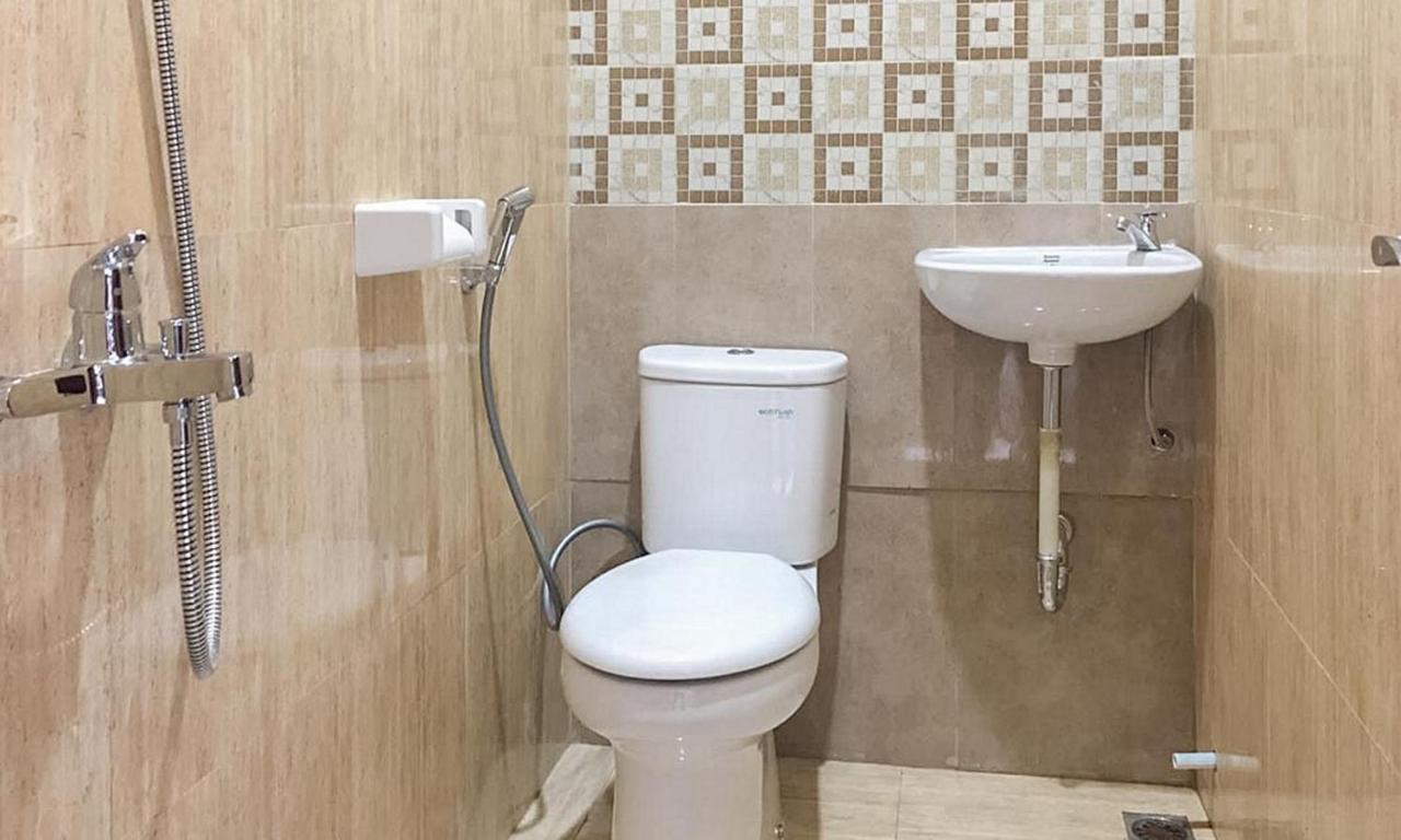 Reddoorz Near Wisata Paribendo Lawang Hotell Eksteriør bilde