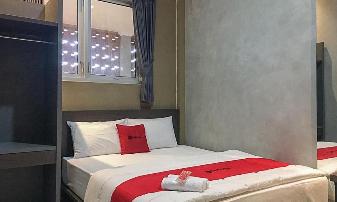 Reddoorz Near Wisata Paribendo Lawang Hotell Eksteriør bilde
